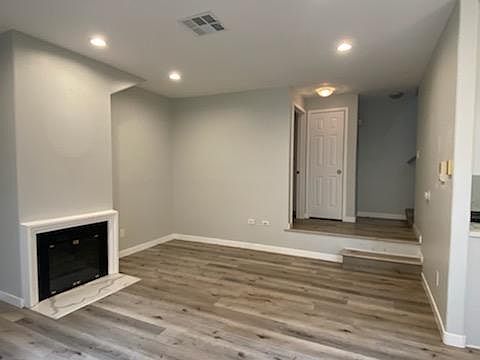1st image of 11524 Moorpark St