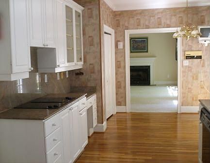 Large Eat -In Kitchen