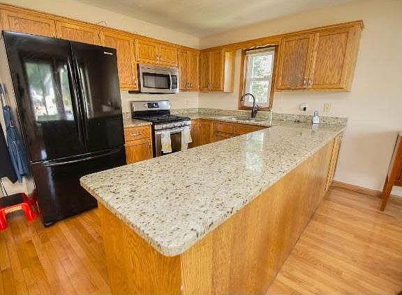 2nd image of 13530 Inglewood Avenue