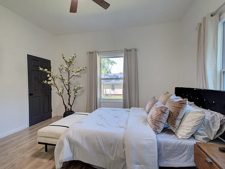534 Wofford St — Photo 20