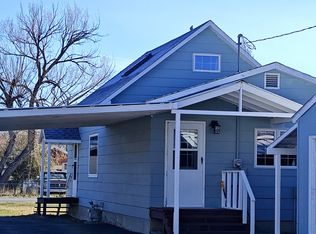 206 4th Ave SW, Choteau, MT 59422