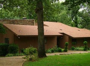 101 Suttle Dr, Fayetteville, AR 72764