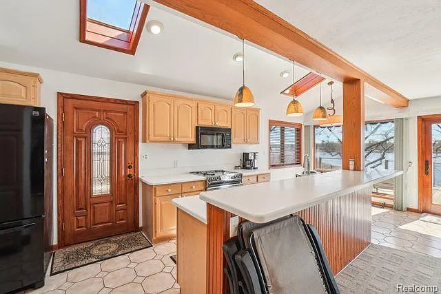 3641 Mann Rd — Photo 22