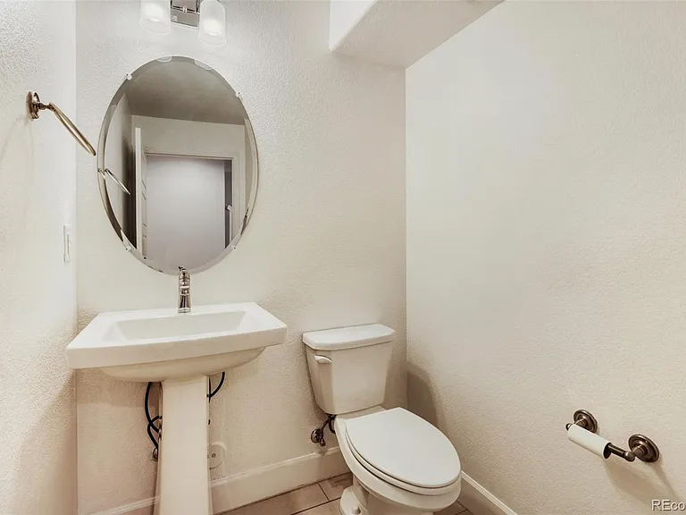 2600 Meadows Blvd #B — Photo 7