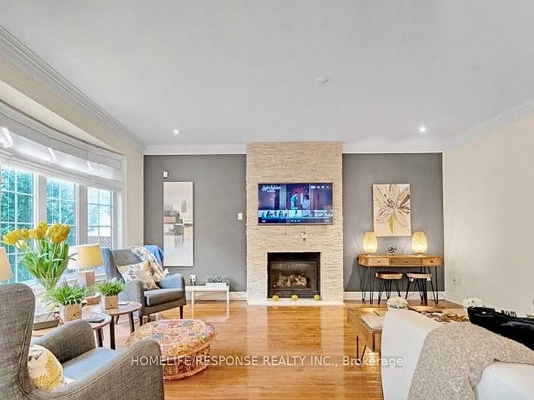 1382 Storey Dr — Photo 12
