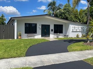 5840 SW 93rd Ct, Miami, FL 33173