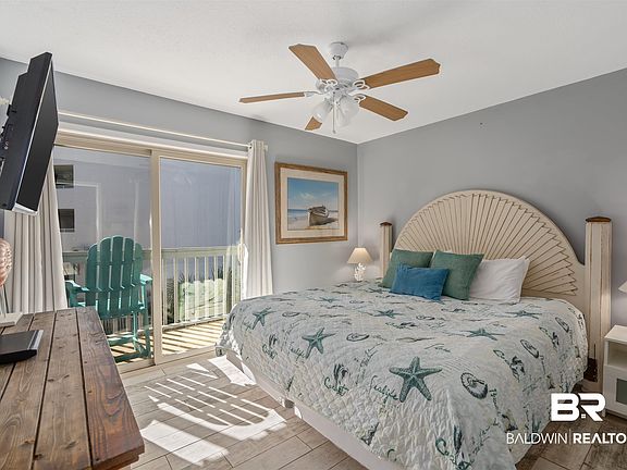 3rd image of 507 W Beach Blvd #402