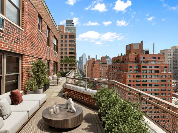 330 Third Avenue 18B image 1 of 8