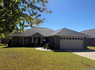 4614 Carrington Blvd SE, Owens Cross Roads, AL 35763