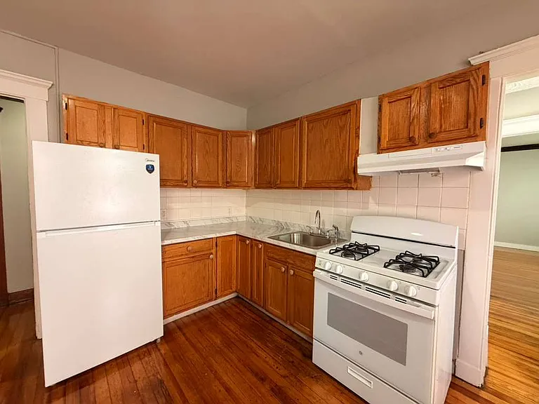603 Howard Ave #2B — Photo 5