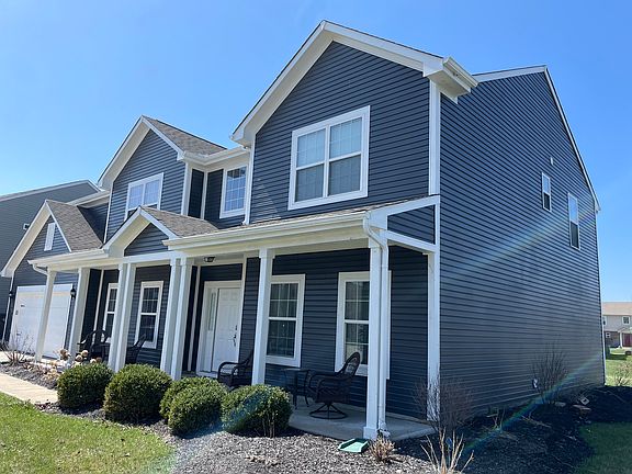 3rd image of 1428 Amberwoods Ct