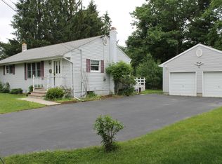 17 Justine Pl, Succasunna, NJ 07876