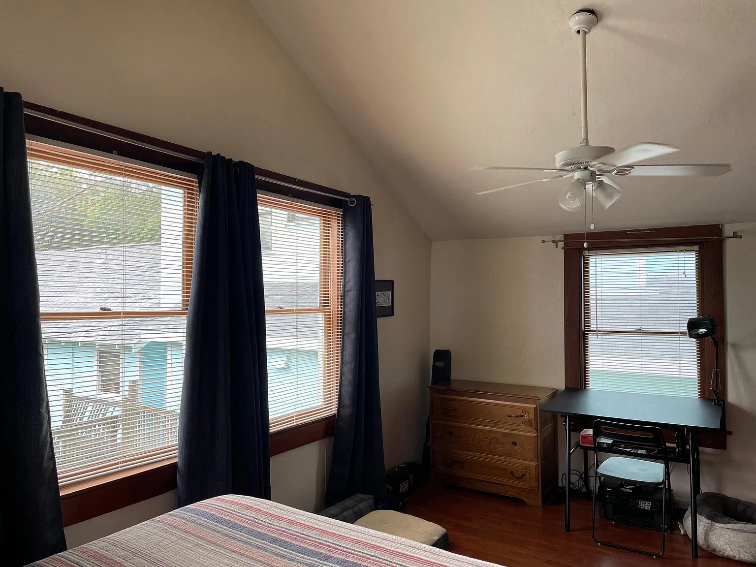 1533 Arlington St — Photo 3