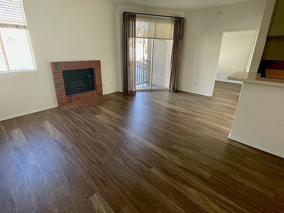 5th image of 11660 Mayfield Ave #309