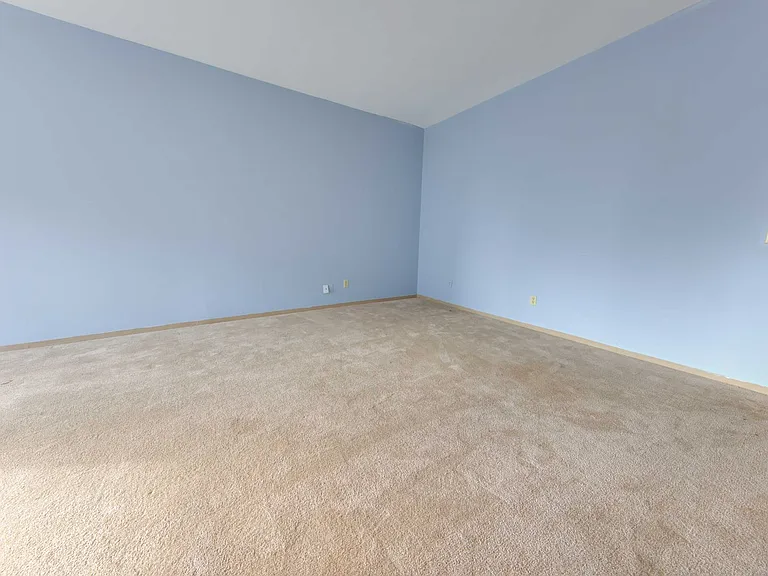 5529 Pershing Ave — Photo 9