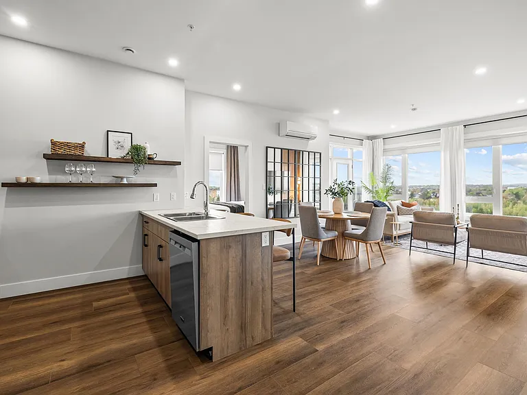 25 Capital Dr #THE EMERALD — Photo 17
