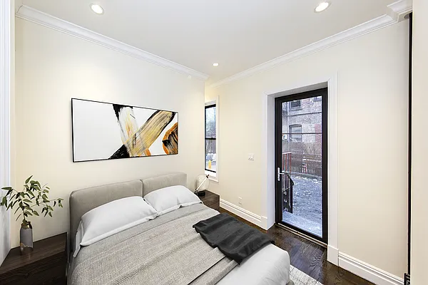 Rented by REAL New York | media 7