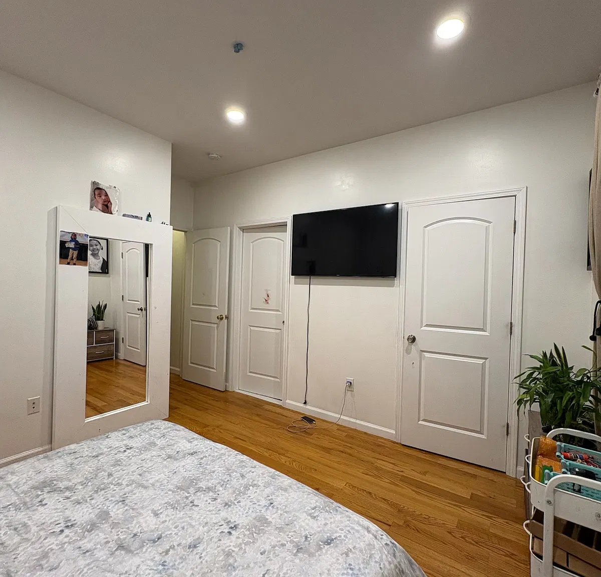 2 bed, 1300 sqft, $2,700 — Photo 3