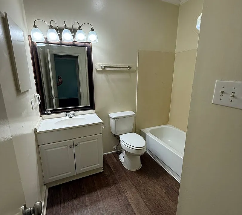 1825 Starboard Dr