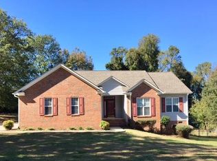 19 Hastings Cir, Taylors, SC 29687