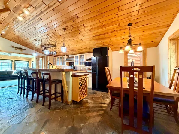 18923 Newgate Ave N, Marine On Saint Croix, MN 55047