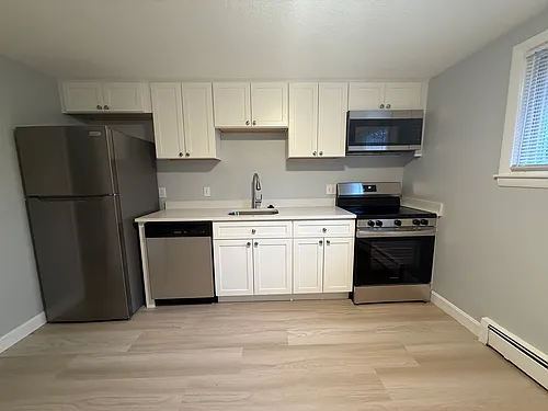 43 River St #A Photo 1
