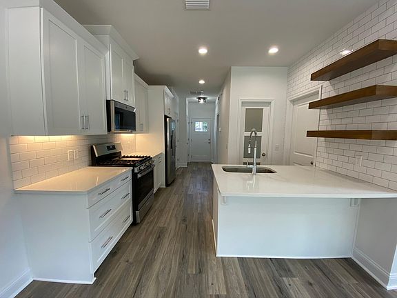 2nd image of 737 E Tennessee St #3