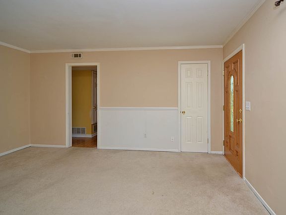 5th image of 5202 Amberhill Dr