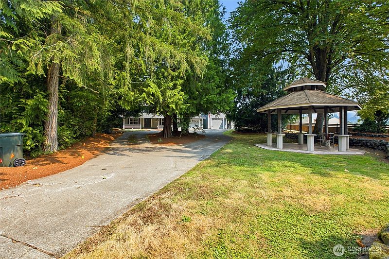 2nd image of 17664 SE 303rd Street