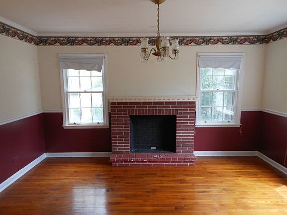 5th image of 204 N Whitehead St