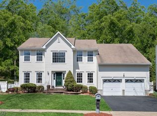 118 Black Oak Trl, Lake Hopatcong, NJ 07849