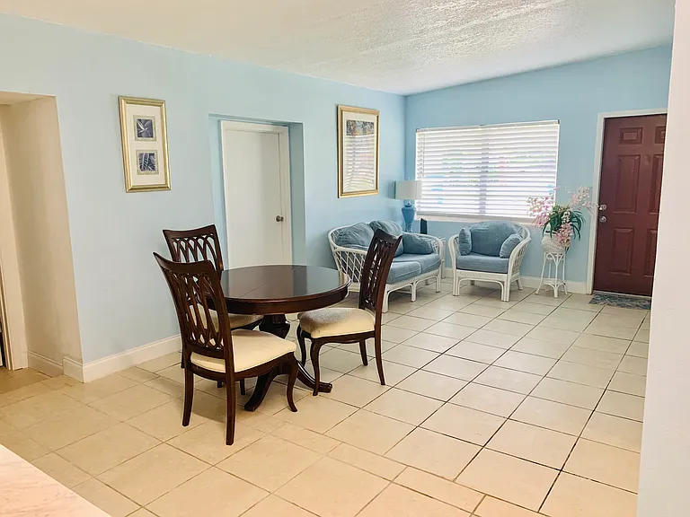 1800 Mosswood Dr — Photo 8