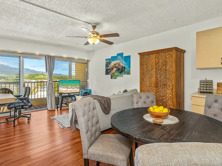 1063 Lower Main St #402 — Photo 3
