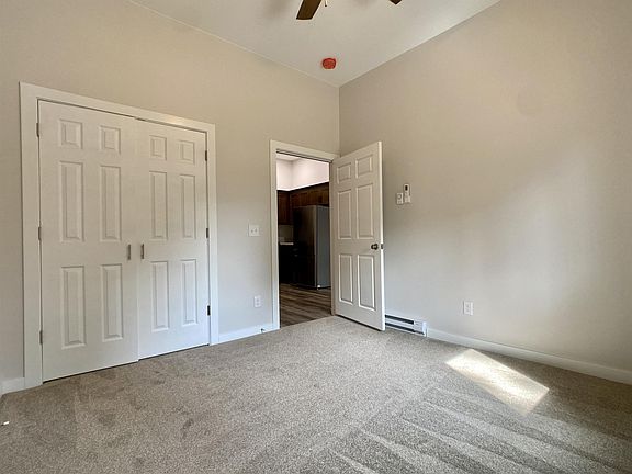 4th image of 423 Adams Ave #6