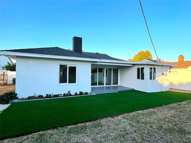 8015 McNulty Ave — Photo 16