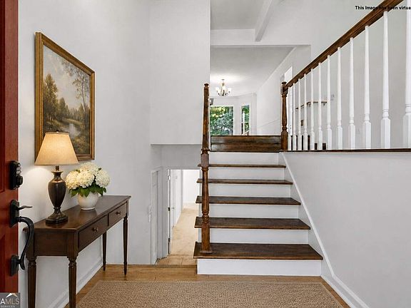 3rd image of 2516 Lorne Ct SW