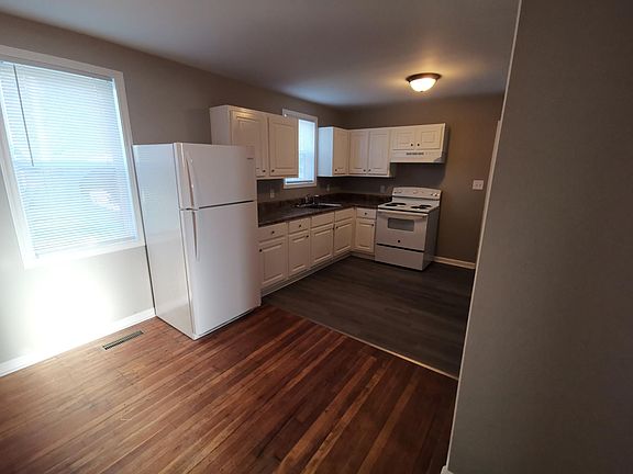 4th image of 718 Keller Ln