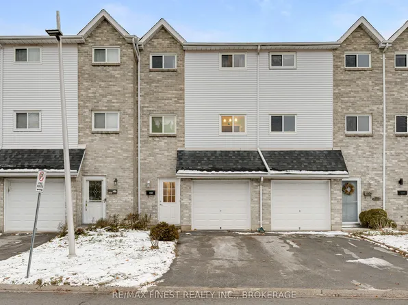 1101 Craig Ln, Kingston, ON K7M 7W6