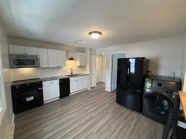 103 Wesley St Unit 1, Manlius, NY 13104