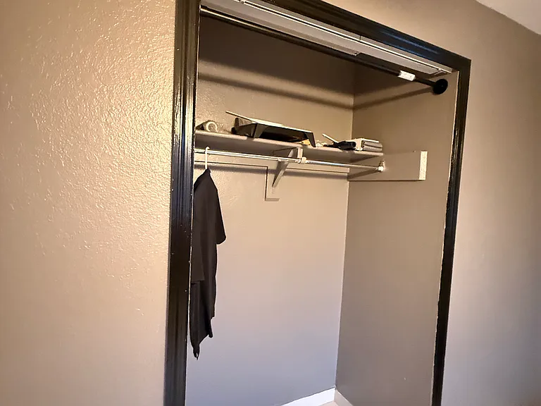 4512 Kilmer Ct — Photo 11