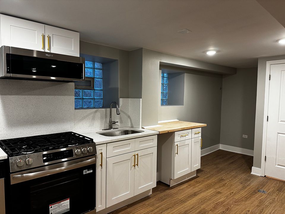 1st image of 3716 N Racine Ave #G