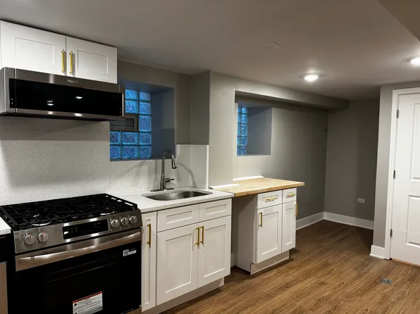 3716 N Racine Ave #G, Chicago, IL 60613