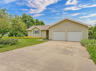 8324 SW Indian Hills Rd, Auburn, KS 66402