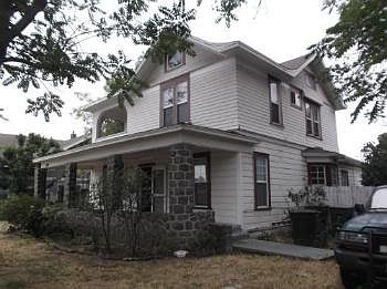 2nd image of 290 W Artesia St