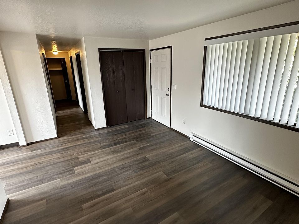 1st image of 1520-1532 Wyatt Ave #1520
