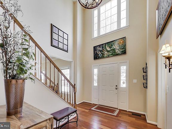 3rd image of 5094 Leatherback Rd