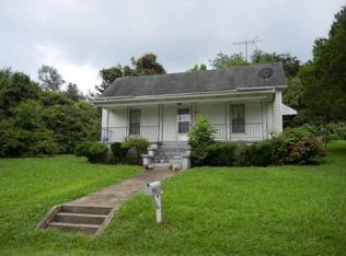 2432 Csi Farm Rd, Hickory, NC 28602