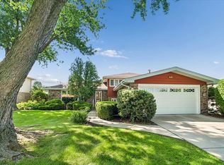 7949 Sycamore Dr, Orland Park, IL 60462