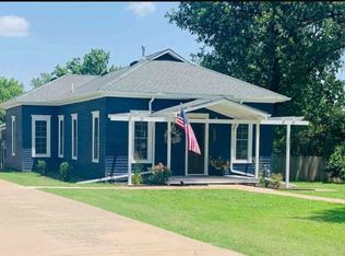 709 N A St, Wellington, KS 67152