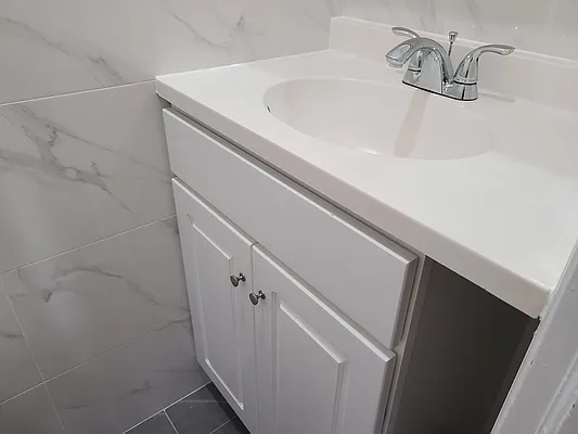 Rented by Teresa Lomax, LREB | media 9